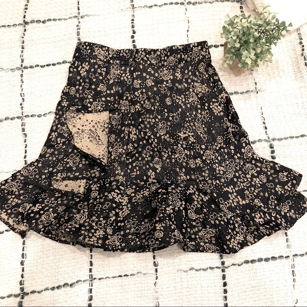 Zara New Condition Skirt with Ruffles